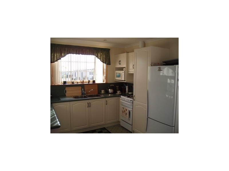 8d Bayview Village, East Devonport TAS 7310