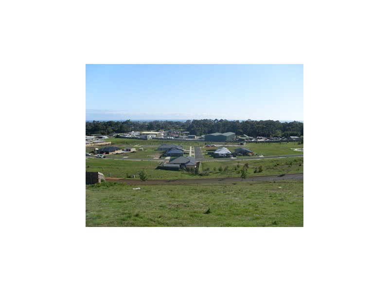 21 McCall Terrace, Stony Rise TAS 7310