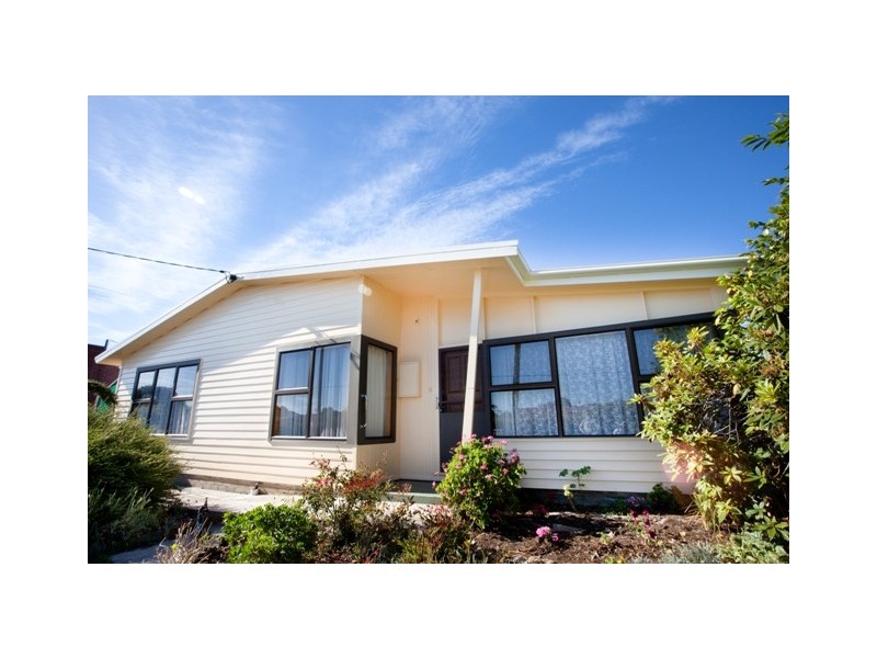 11 Gerrand Street, Latrobe TAS 7307
