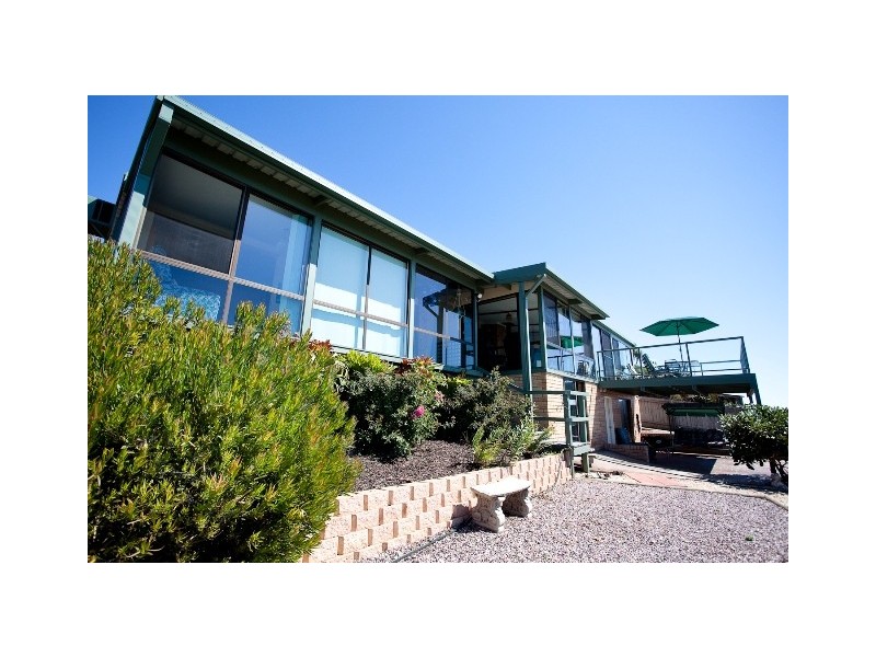 8 Elanora Place, East Devonport TAS 7310