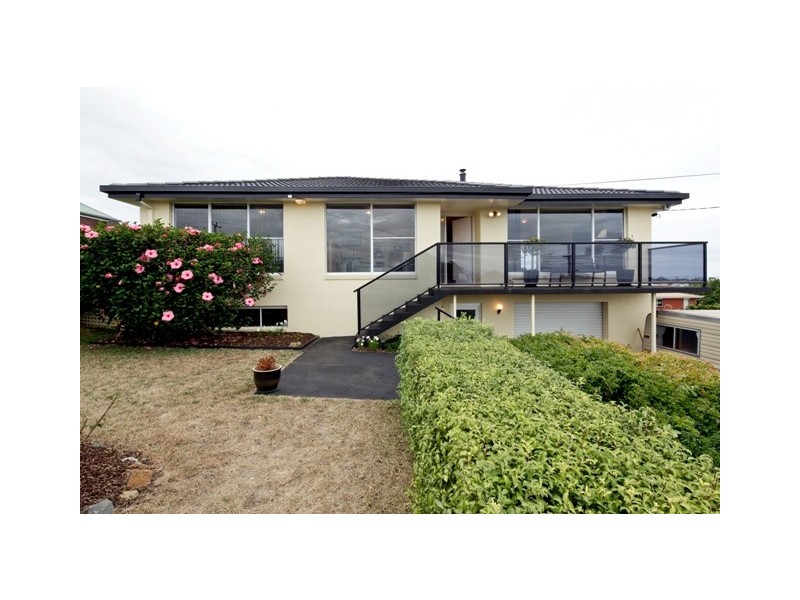 121 Gunn Street, Devonport TAS 7310
