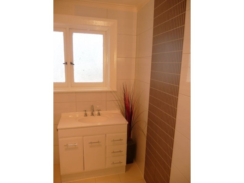 90 Hillcrest Road, Devonport TAS 7310