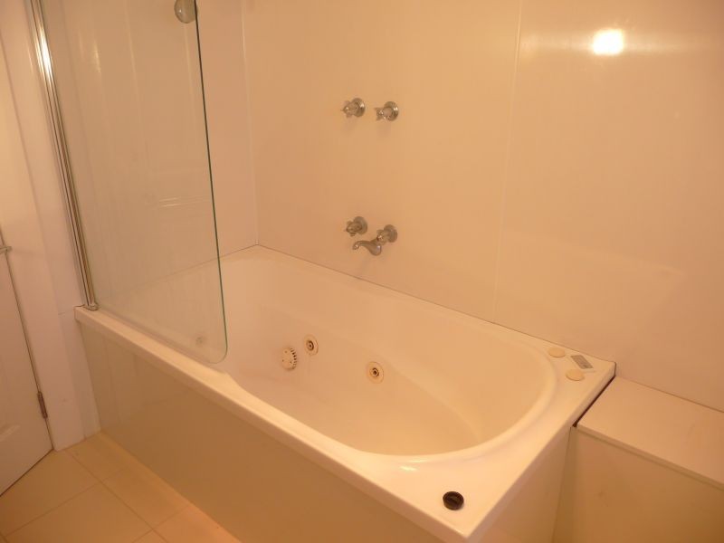 90 Hillcrest Road, Devonport TAS 7310