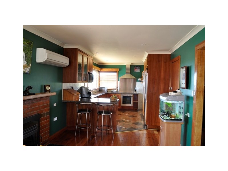 46 Lyons Avenue, Devonport TAS 7310