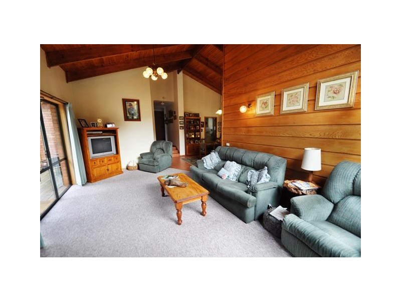 8 Wrenswood Drive, Quoiba TAS 7310