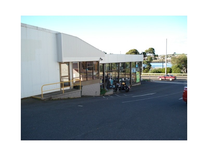 17-18 Formby Road, Devonport TAS 7310