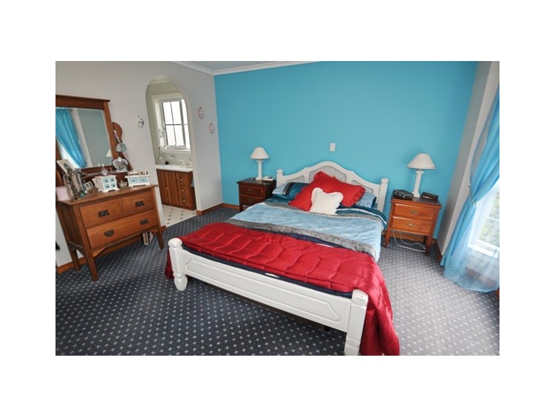 47 St Andrews Drive, Devonport TAS 7310