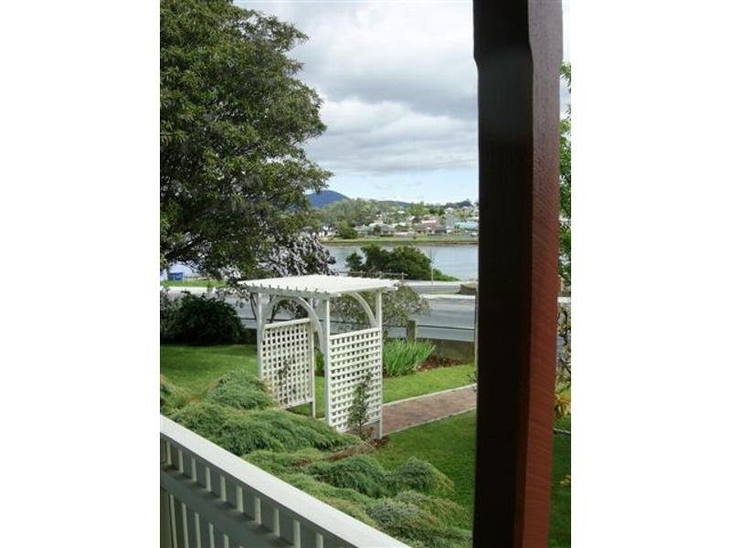 2 Main Street, Ulverstone TAS 7315