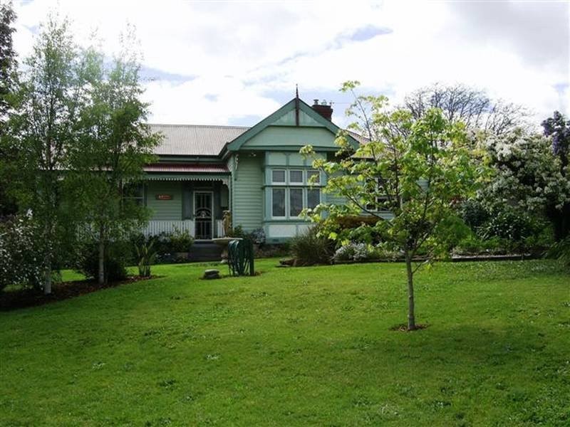 2 Main Street, Ulverstone TAS 7315