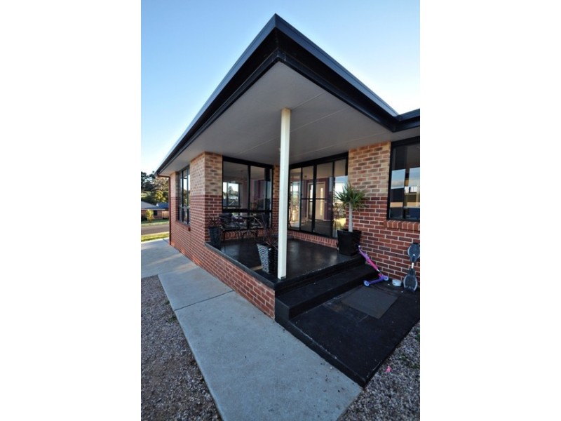 7 Dana Drive, Devonport TAS 7310