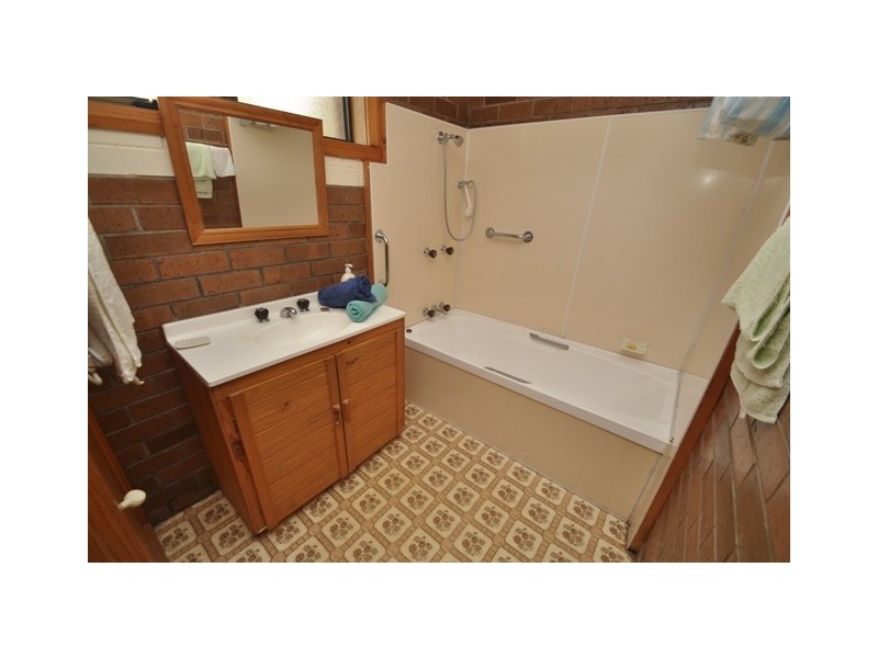 24 Shearwater Esplanade, Shearwater TAS 7307