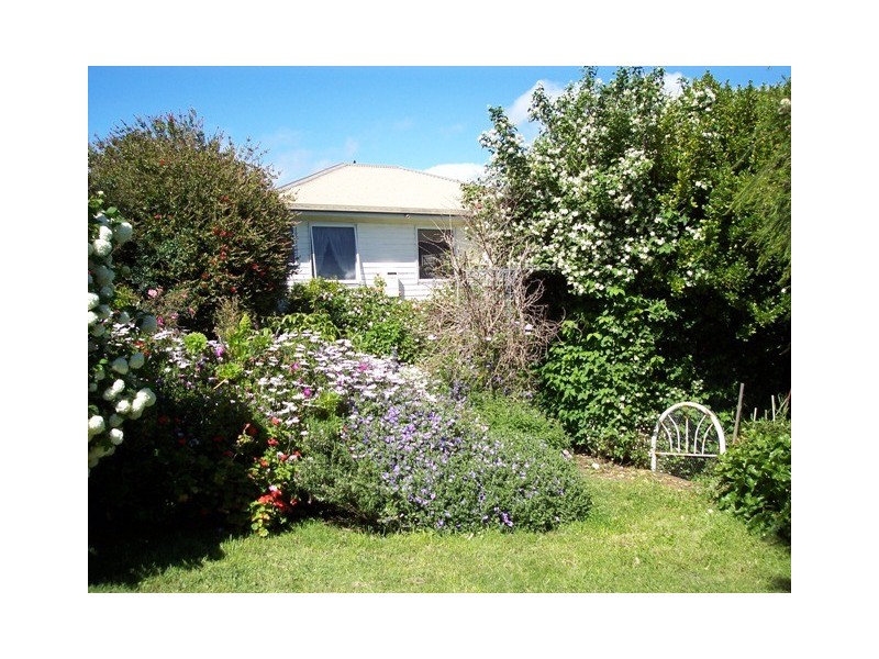 136 James Street, Devonport TAS 7310