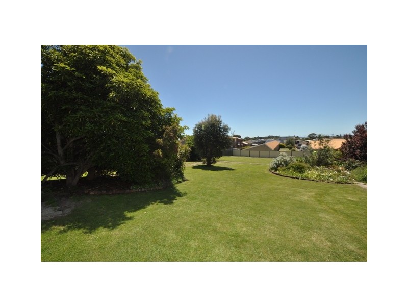 52 Nicholls Street, Devonport TAS 7310