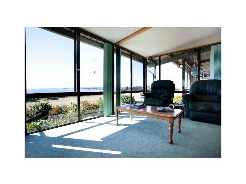 8 Elanora Place, East Devonport TAS 7310