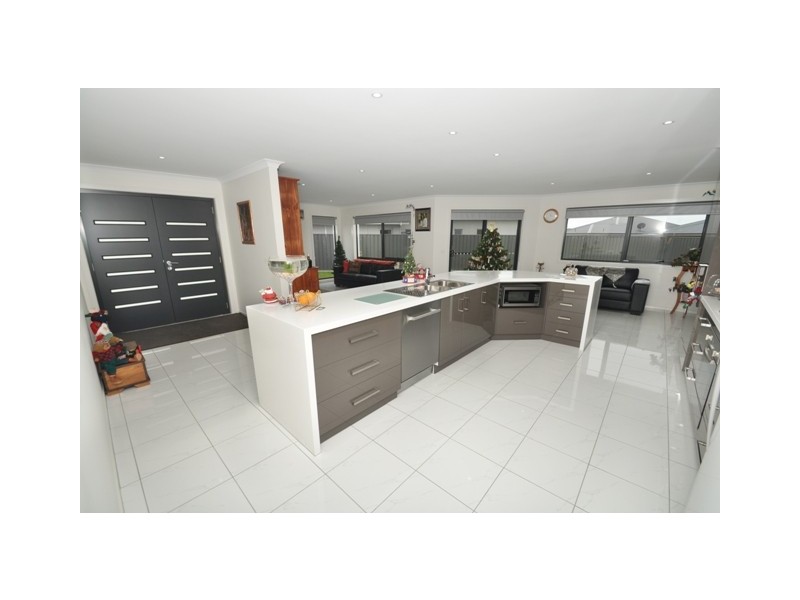 12 Tranquil Place, Shearwater TAS 7307
