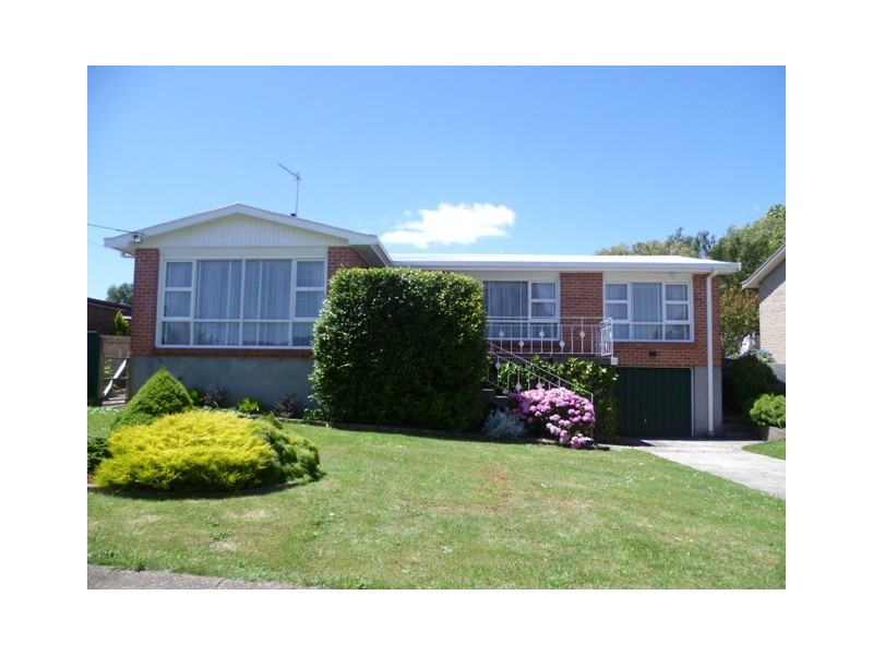 15 Mungala Crescent, Devonport TAS 7310
