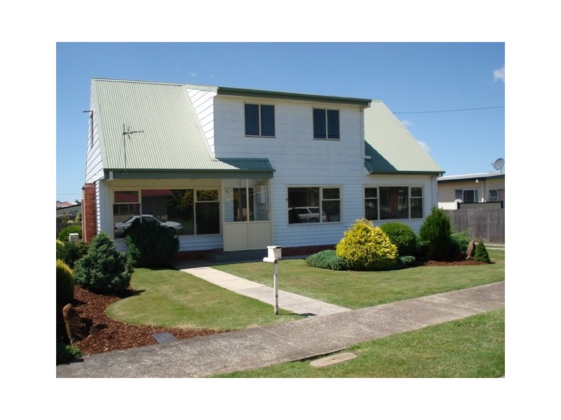 8 Victoria Street, Devonport TAS 7310