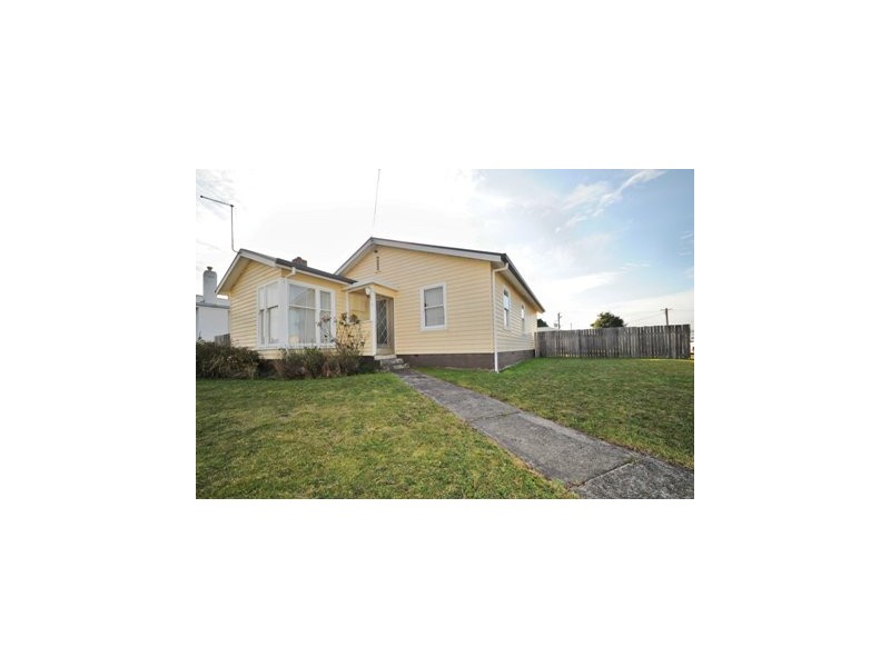 2 Holyman Street, Devonport TAS 7310