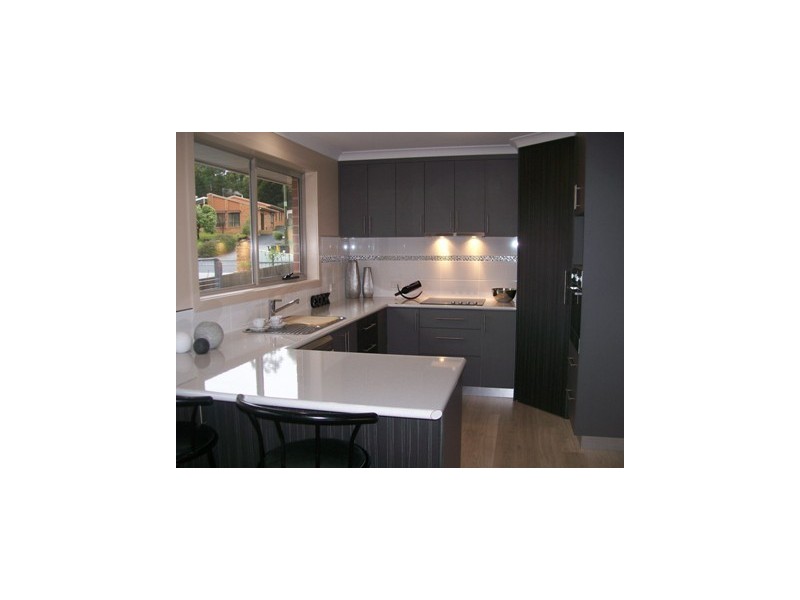 2/50 Lawrence Drive, Devonport TAS 7310