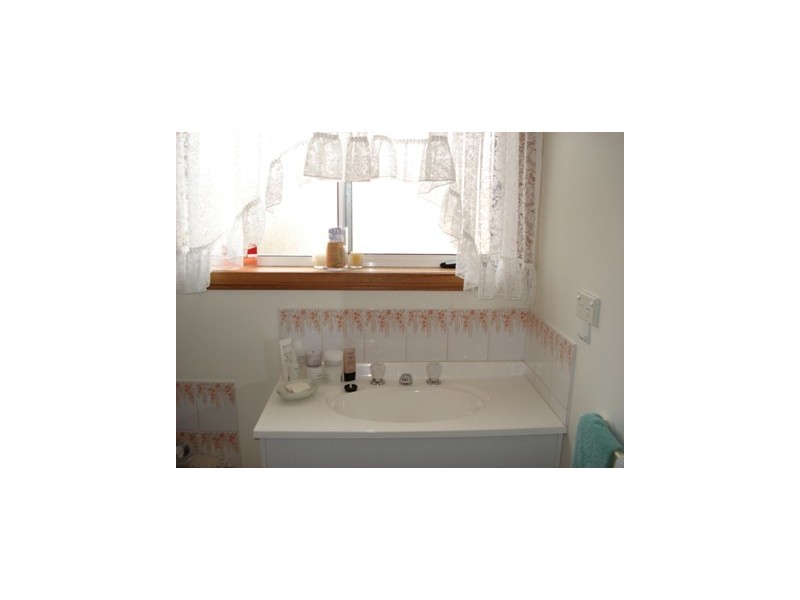 1/23 Dumbleton Street, Hawley Beach TAS 7307