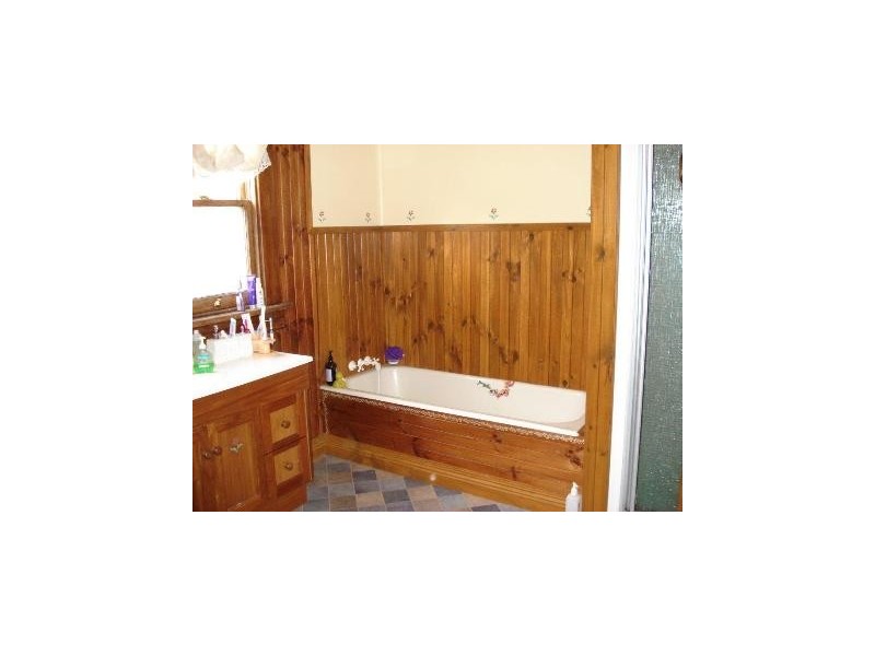 95 Wenvoe St, Devonport TAS 7310