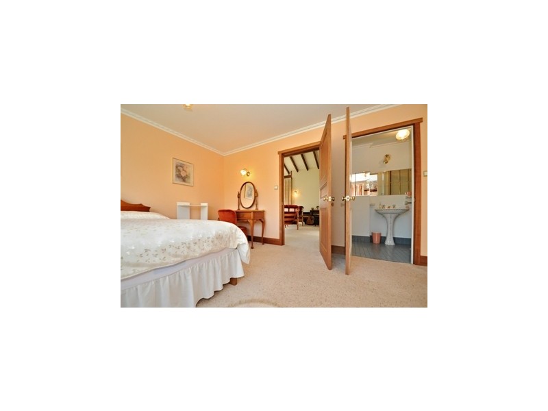 21 Oakwood Drive, Ambleside TAS 7310