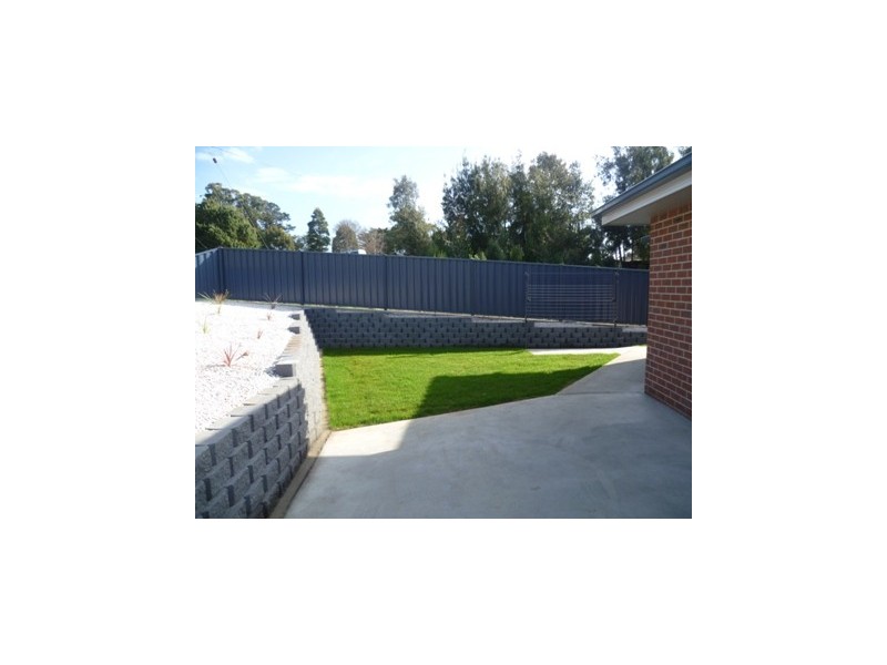 1/50 Lawrence Drive, Devonport TAS 7310