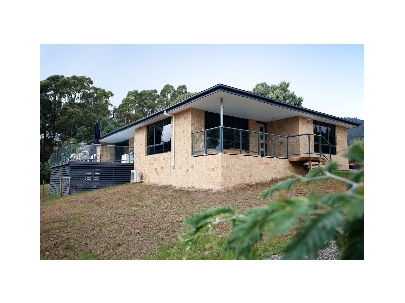 70 Barnes Road, South Spreyton TAS 7310
