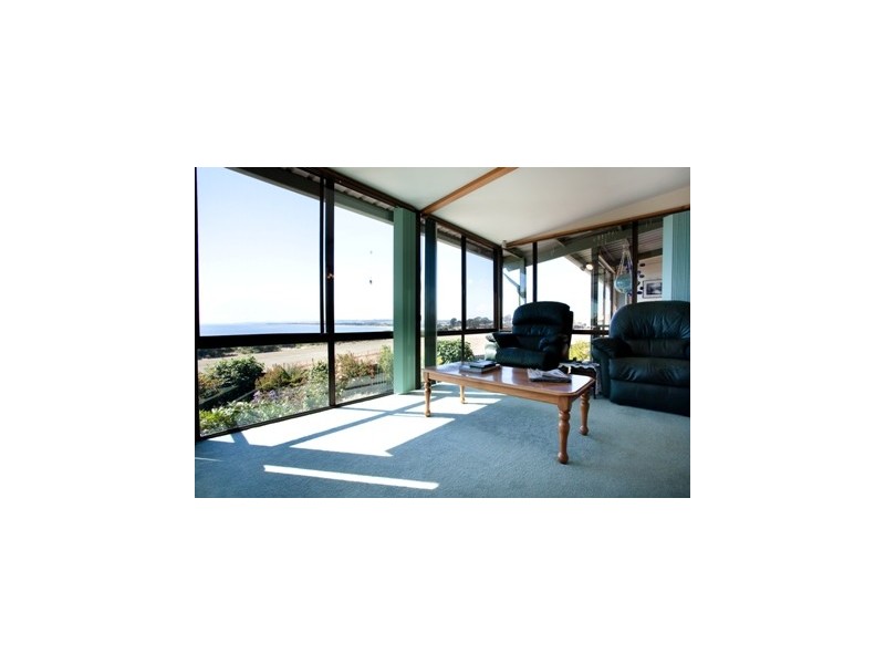 8 Elanora Place, East Devonport TAS 7310