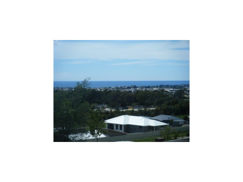 17 Leary Avenue, Stony Rise TAS 7310