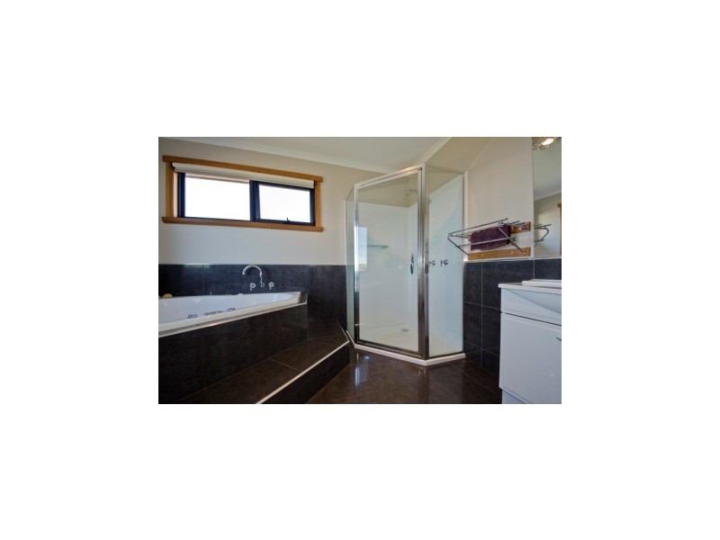 4 Davis Street, Leith TAS 7315