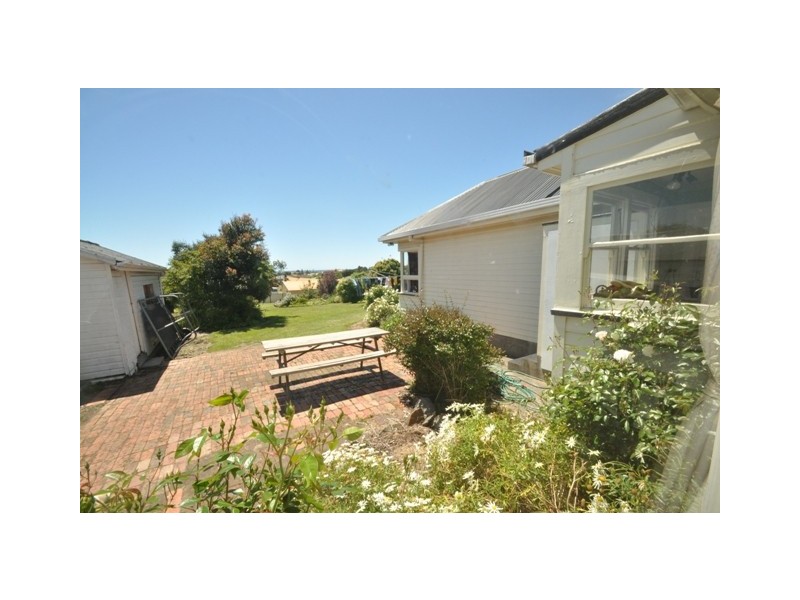 52 Nicholls Street, Devonport TAS 7310