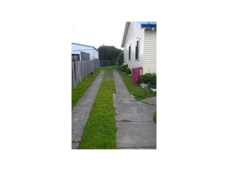 22 Sturt Crescent, Mayfield TAS 7248