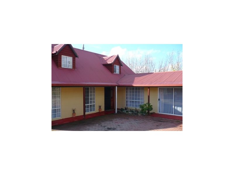 12 Weld Street, Beaconsfield TAS 7270