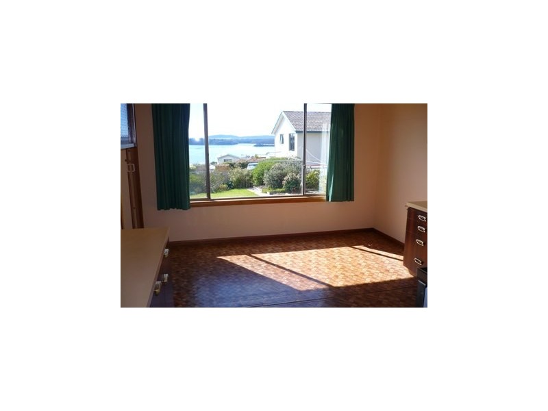 10 Ross Street, Beauty Point TAS 7270