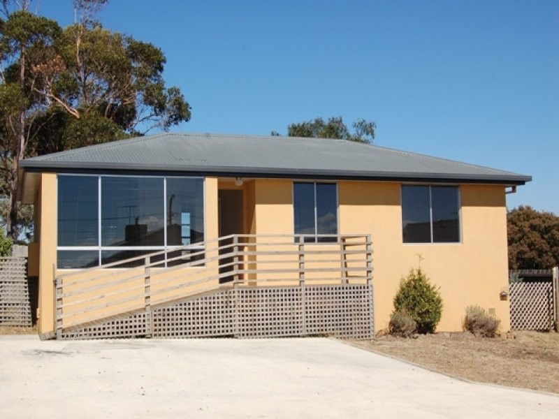 2 Carr Street, Kings Meadows TAS 7249