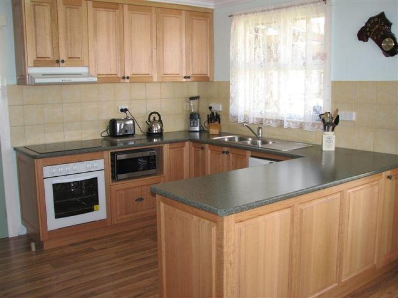 10 Parua Road, Newnham TAS 7248
