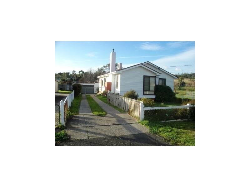 83 Hargrave Crecent, Mayfield TAS 7248