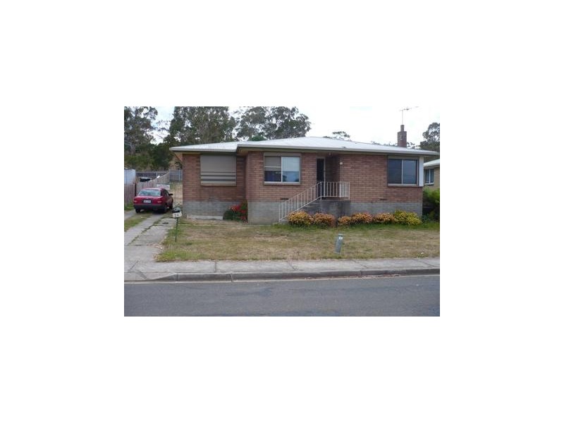 24 Pioneer Parade, Ravenswood TAS 7250