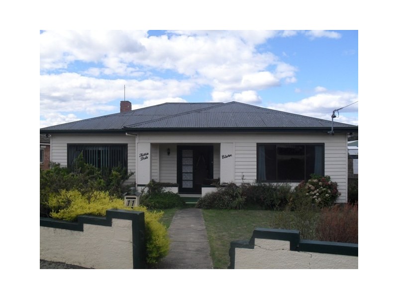 11 Martin Place, Kings Meadows TAS 7249