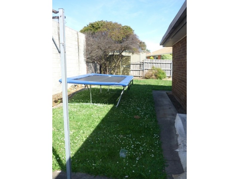 2/27 Snow Street, Newnham TAS 7248
