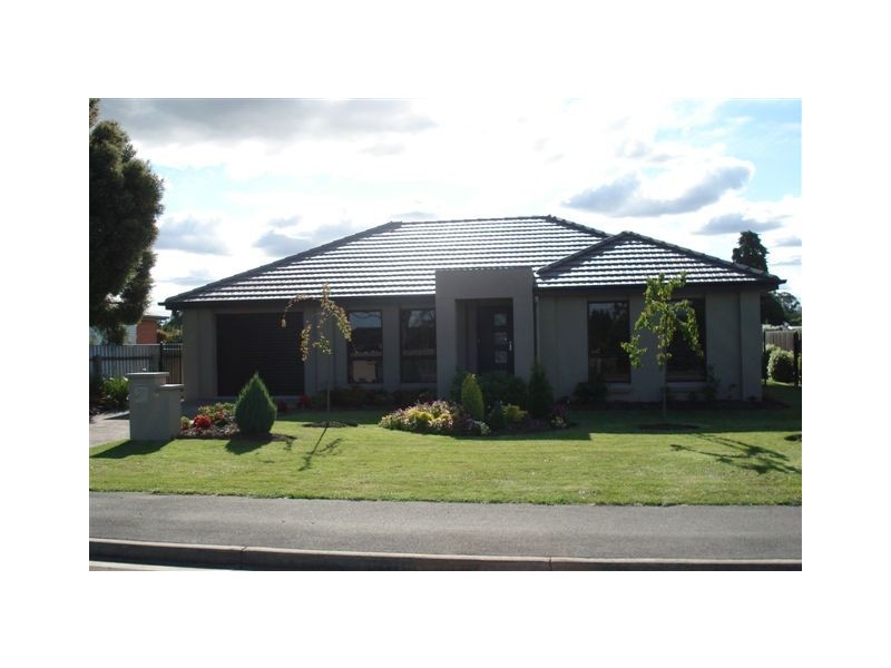 28 Clarence Street, Perth TAS 7300
