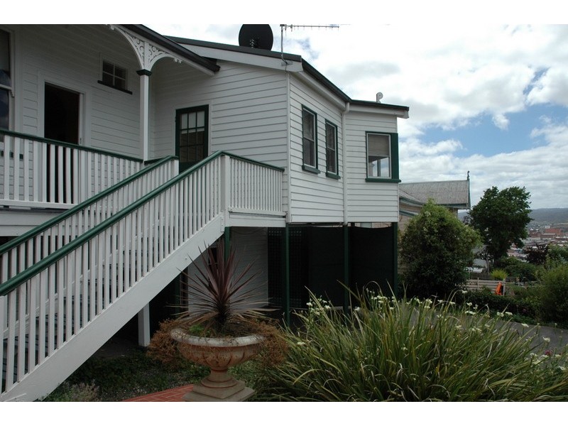 9 Hillside Crescent, West Launceston TAS 7250
