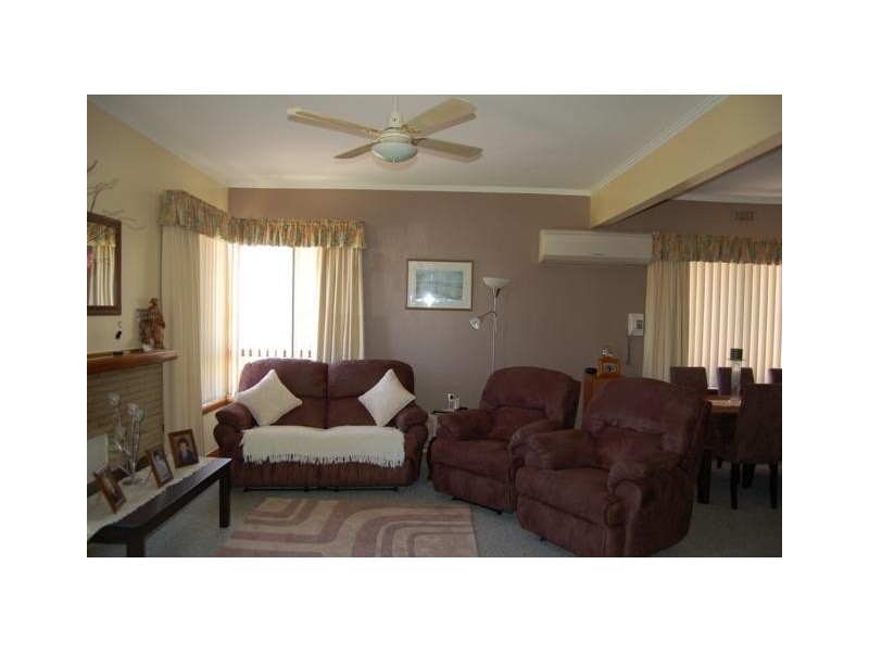 4 Wallace Street, Newnham TAS 7248