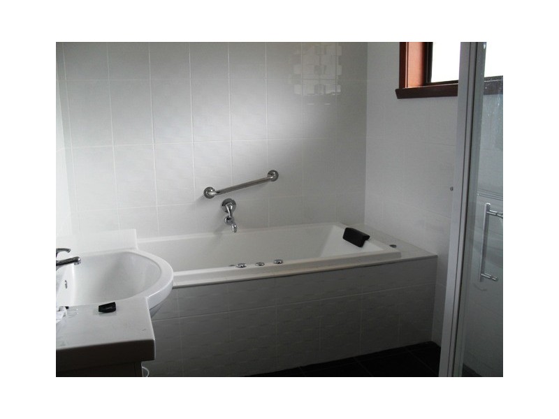 82 New World Ave, Trevallyn TAS 7250