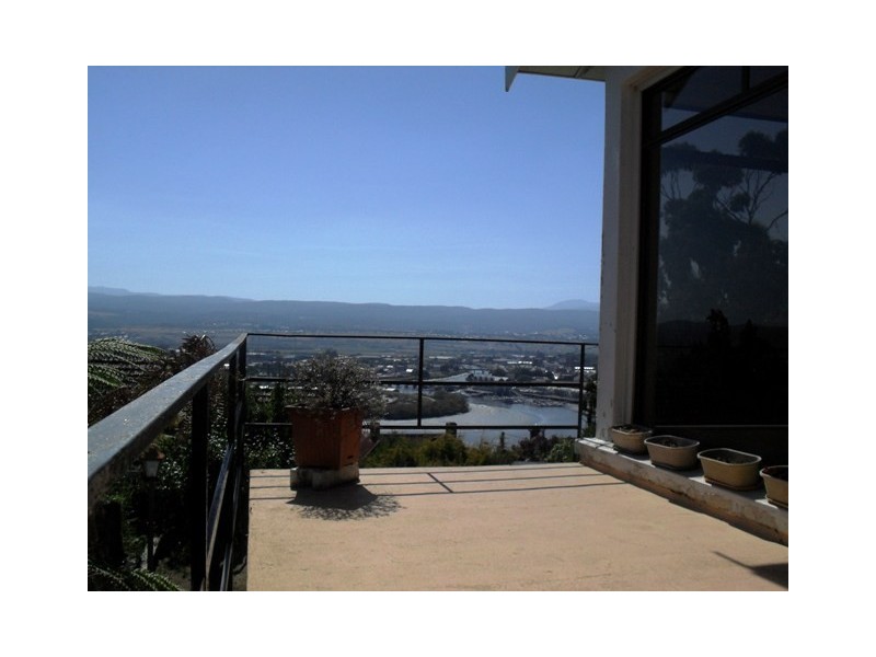 38 Bain Terrace, Trevallyn TAS 7250