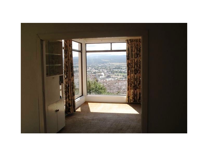 38 Bain Terrace, Trevallyn TAS 7250