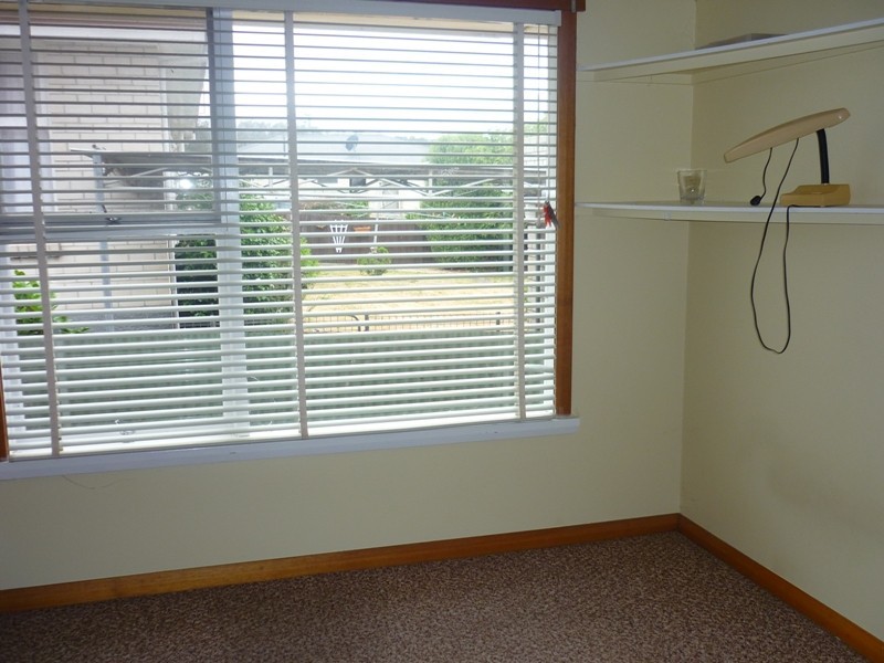 16 Arnold Street, Newnham TAS 7248