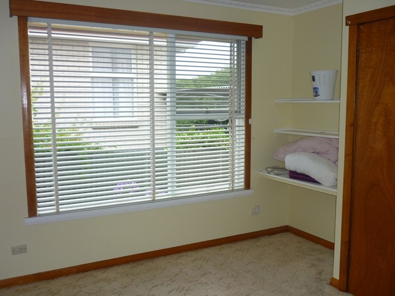 16 Arnold Street, Newnham TAS 7248