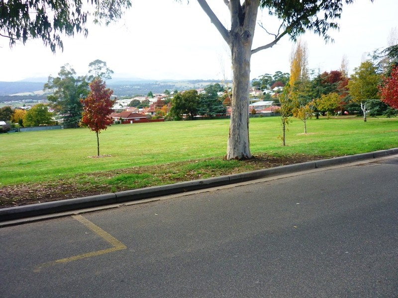 2/28-30 Strahan Road, Newstead TAS 7250